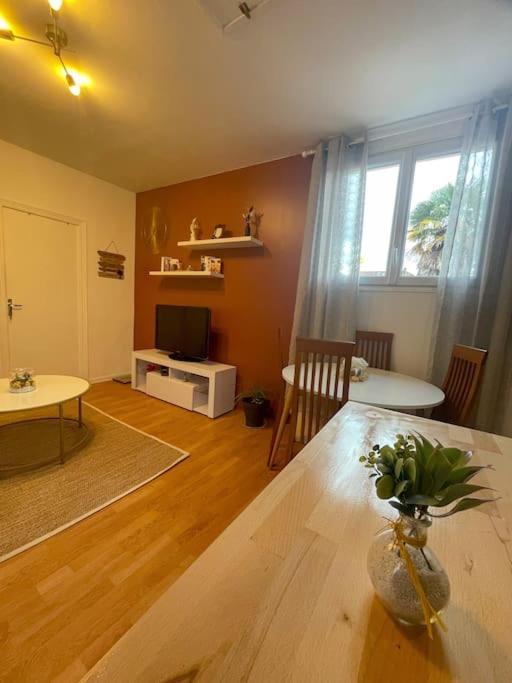 Ferienwohnung Le Floquet Vitry-sur-Seine Exterior foto